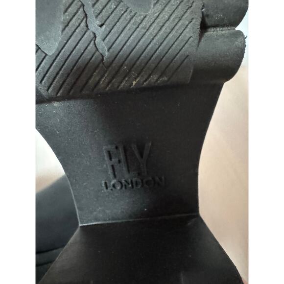 Fly London Tope black Chelsea Boot (Women) 8-8.5US / 39EU - Picture 8 of 10